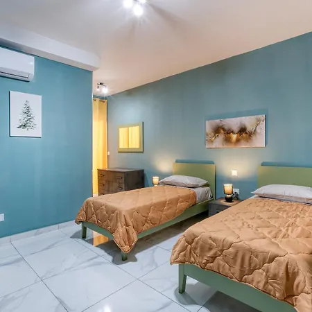 Relaxing 2br With Private Balcony In By 360 Estates *