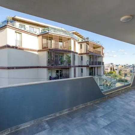 Relaxing 2br With Private Balcony In By 360 Estates Lejlighed *