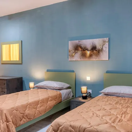 Relaxing 2br With Private Balcony In By 360 Estates דירה *