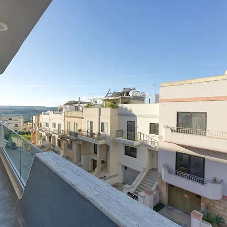 Relaxing 2br With Private Balcony In By 360 Estates