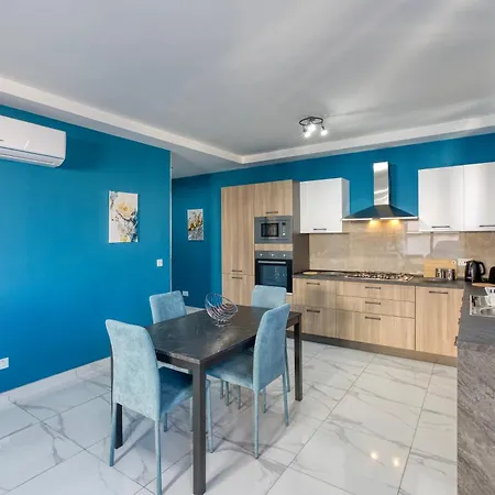 Relaxing 2br With Private Balcony In By 360 Estates דירה