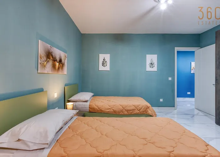 Relaxing 2br With Private Balcony In By 360 Estates