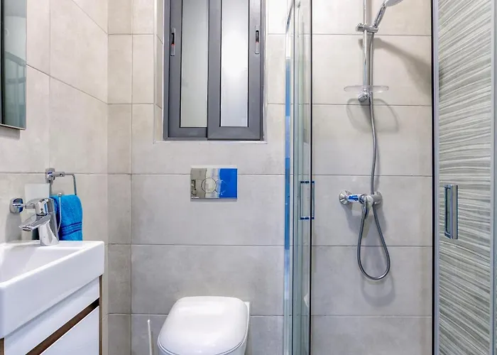 Relaxing 2br With Private Balcony In By 360 Estates * المليحة