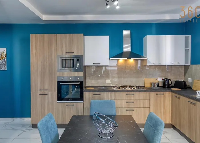 Relaxing 2br With Private Balcony In By 360 Estates