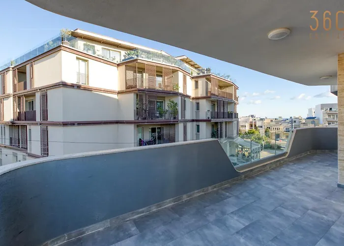 Relaxing 2br With Private Balcony In By 360 Estates شقة *